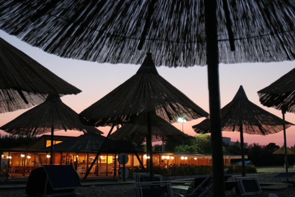 African Beach Hotel-Residence มันเฟรโดเนีย ภายนอก รูปภาพ