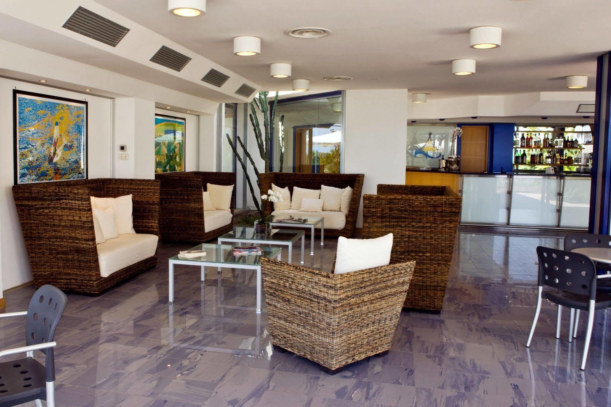 African Beach Hotel-Residence มันเฟรโดเนีย ภายนอก รูปภาพ