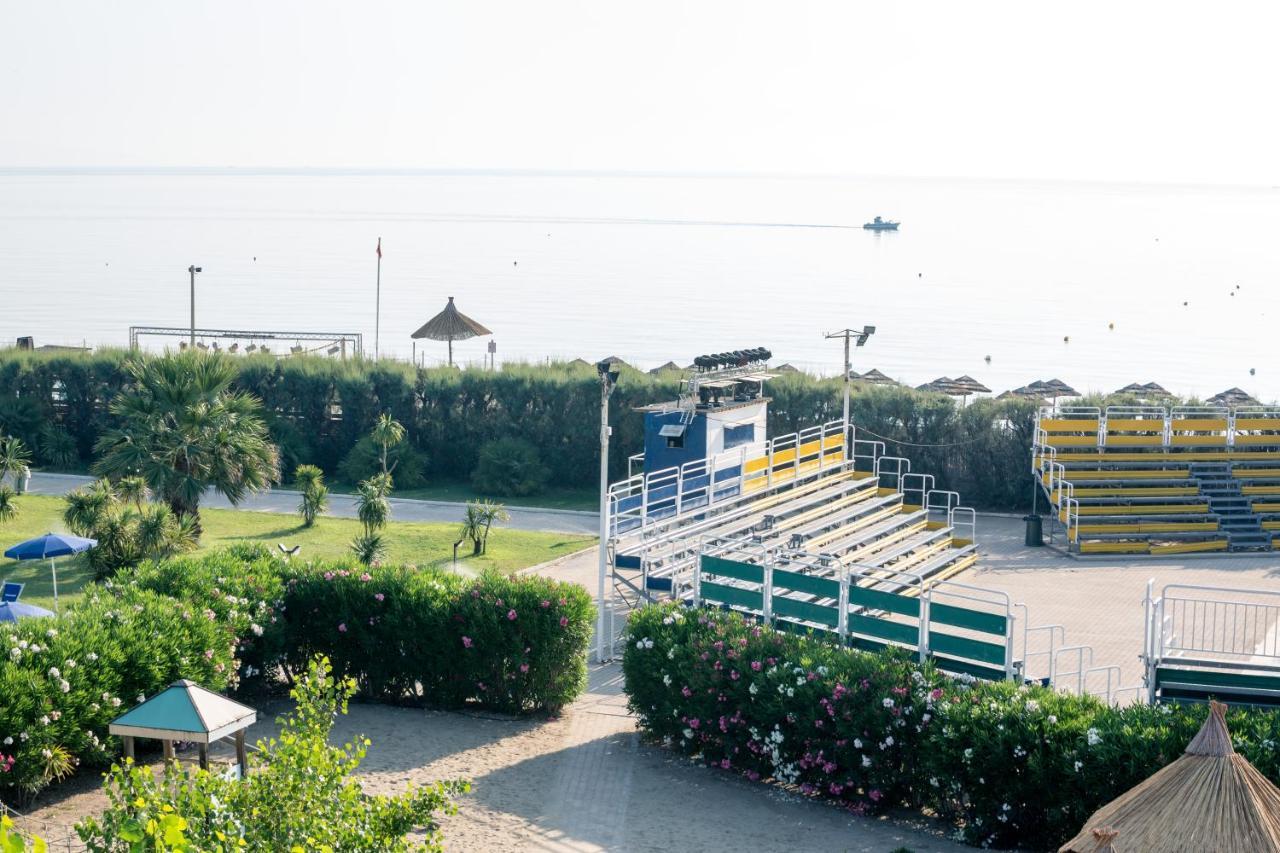 African Beach Hotel-Residence มันเฟรโดเนีย ภายนอก รูปภาพ