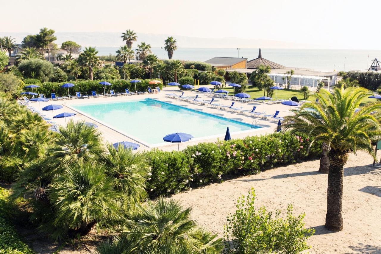 African Beach Hotel-Residence มันเฟรโดเนีย ภายนอก รูปภาพ