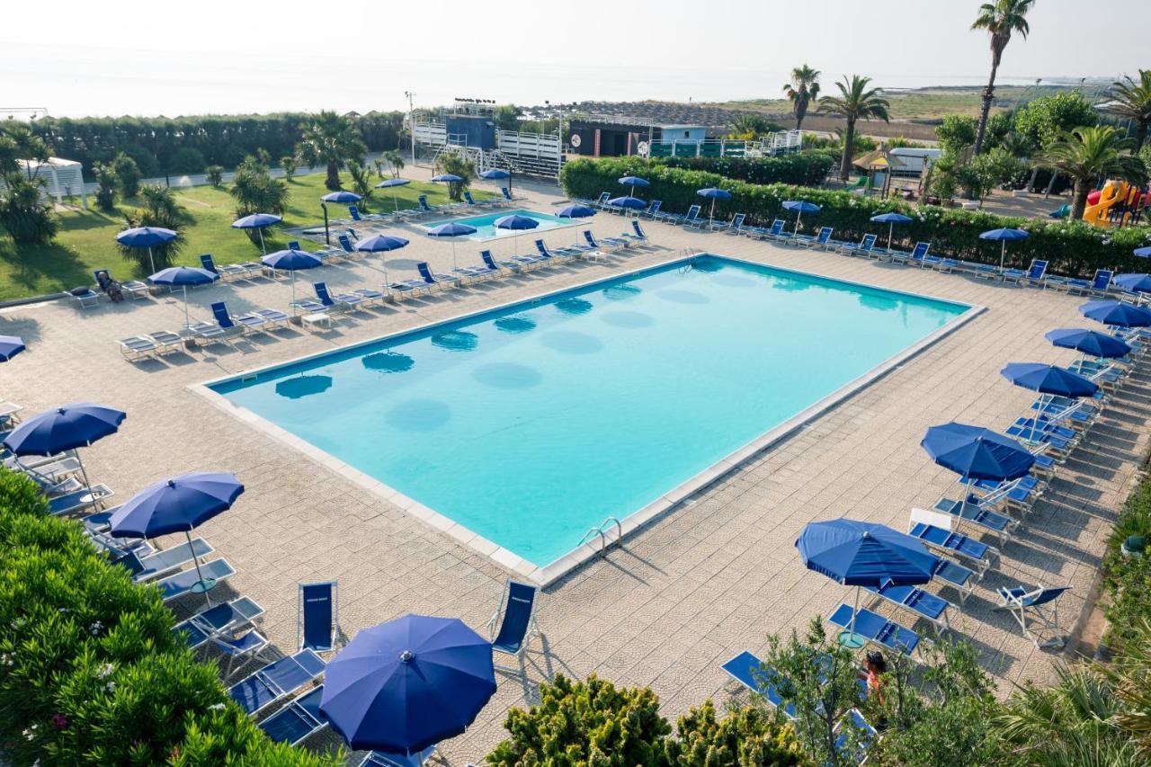 African Beach Hotel-Residence มันเฟรโดเนีย ภายนอก รูปภาพ